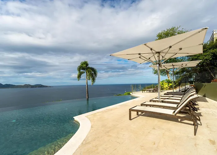 360 Splendor 307a-ocean View 2 Bedroom Condo-breakfast *
